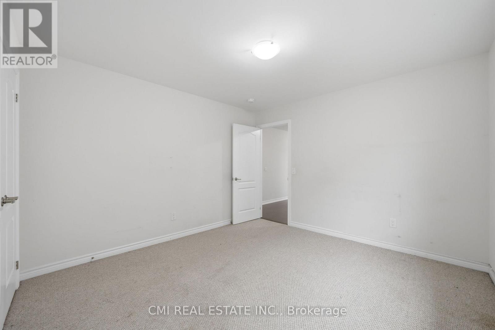 42 Valleybrook Crescent, Caledon, Ontario  L7C 4C5 - Photo 26 - W12974392