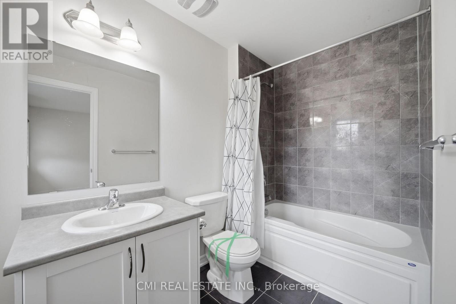 42 Valleybrook Crescent, Caledon, Ontario  L7C 4C5 - Photo 36 - W12974392