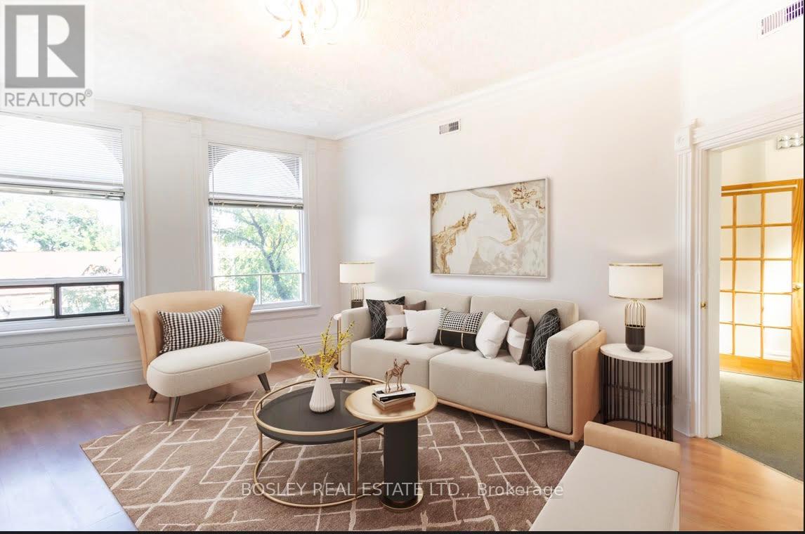 2963 Dundas Street W, Toronto, Ontario  M6P 1Z2 - Photo 14 - W12974410