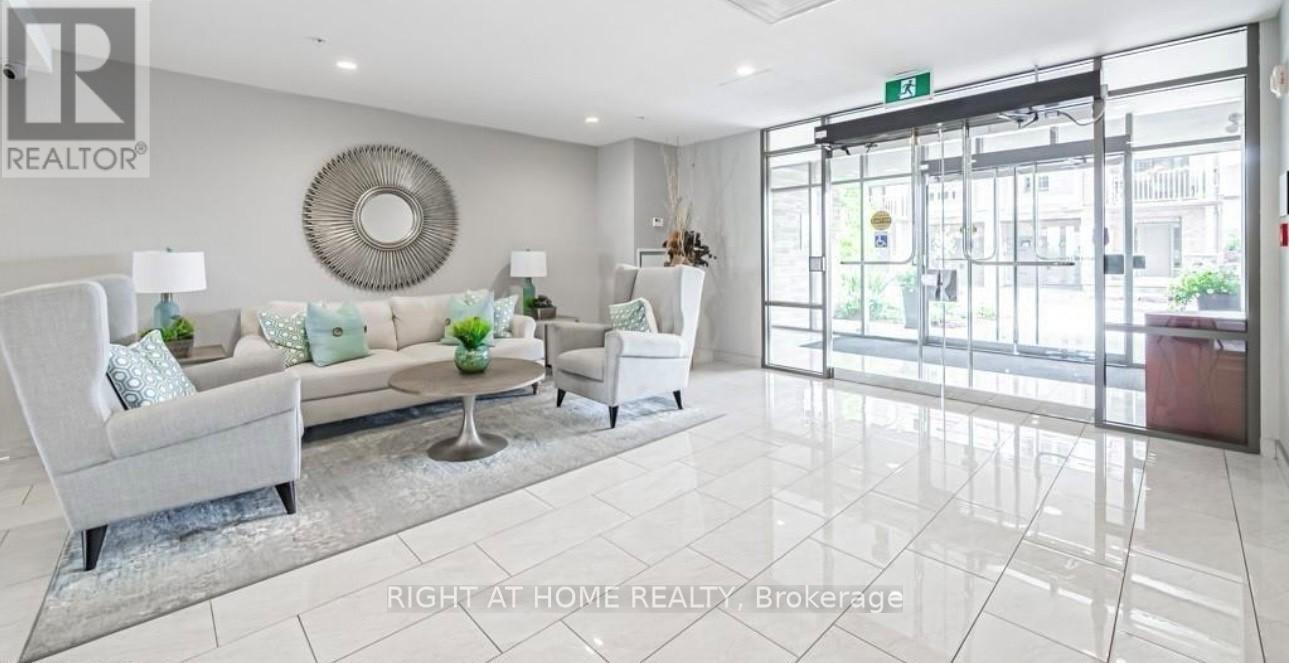 206 - 35 Southshore Crescent, Hamilton, Ontario  L8E 0J2 - Photo 13 - X12974406