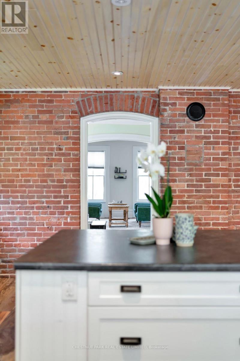 28 York Street, Prince Edward County, Ontario  K0K 2T0 - Photo 16 - X12974408