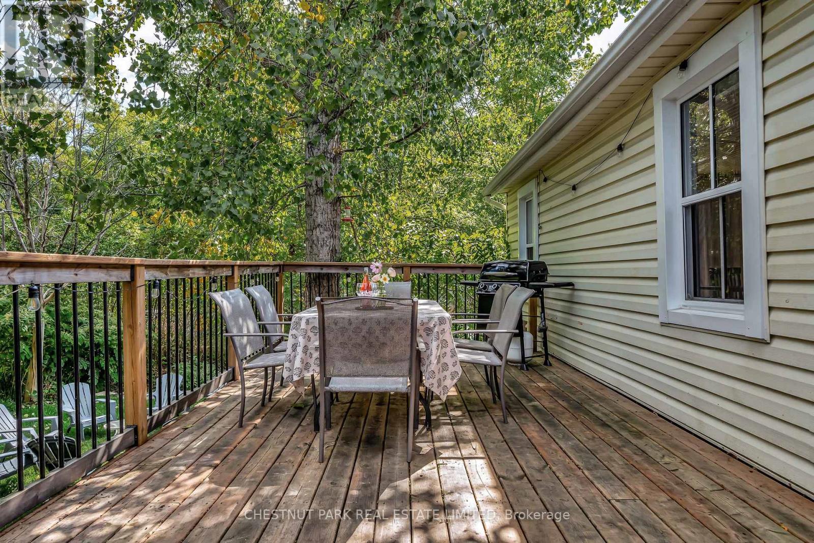 28 York Street, Prince Edward County, Ontario  K0K 2T0 - Photo 30 - X12974408