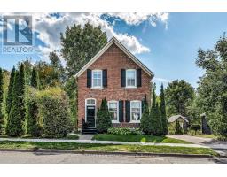 28 YORK STREET, Prince Edward County, Ontario