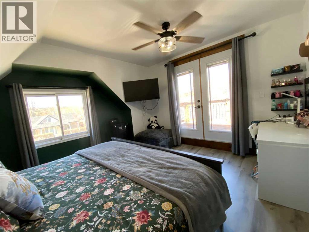 1809 129 Street, Blairmore, Alberta  T0K 0E0 - Photo 19 - A2299536