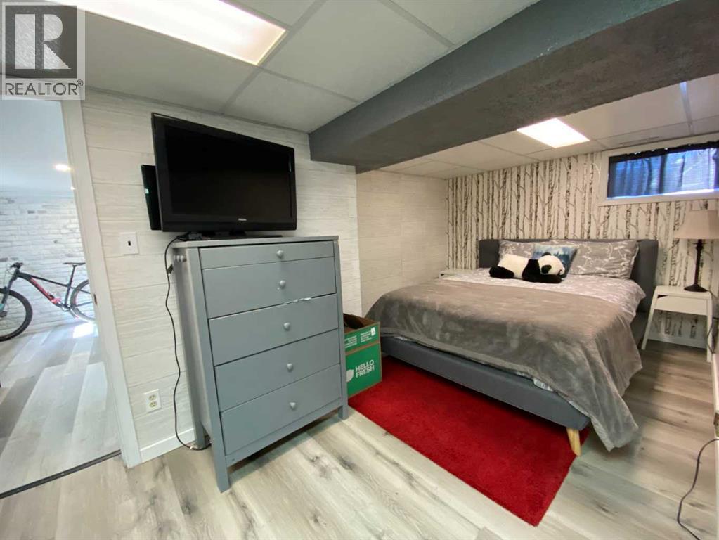 1809 129 Street, Blairmore, Alberta  T0K 0E0 - Photo 26 - A2299536