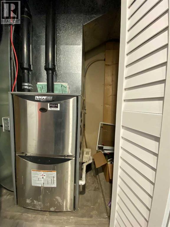 1809 129 Street, Blairmore, Alberta  T0K 0E0 - Photo 30 - A2299536