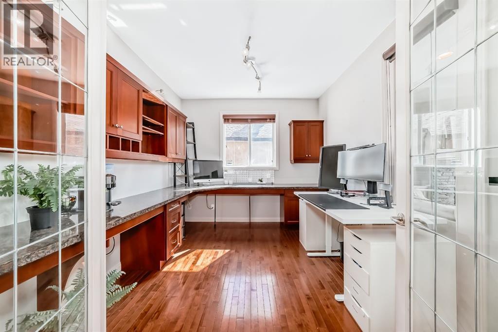 268 Springbluff Bay SW, Calgary, Alberta  T3H 5B7 - Photo 18 - A2295858