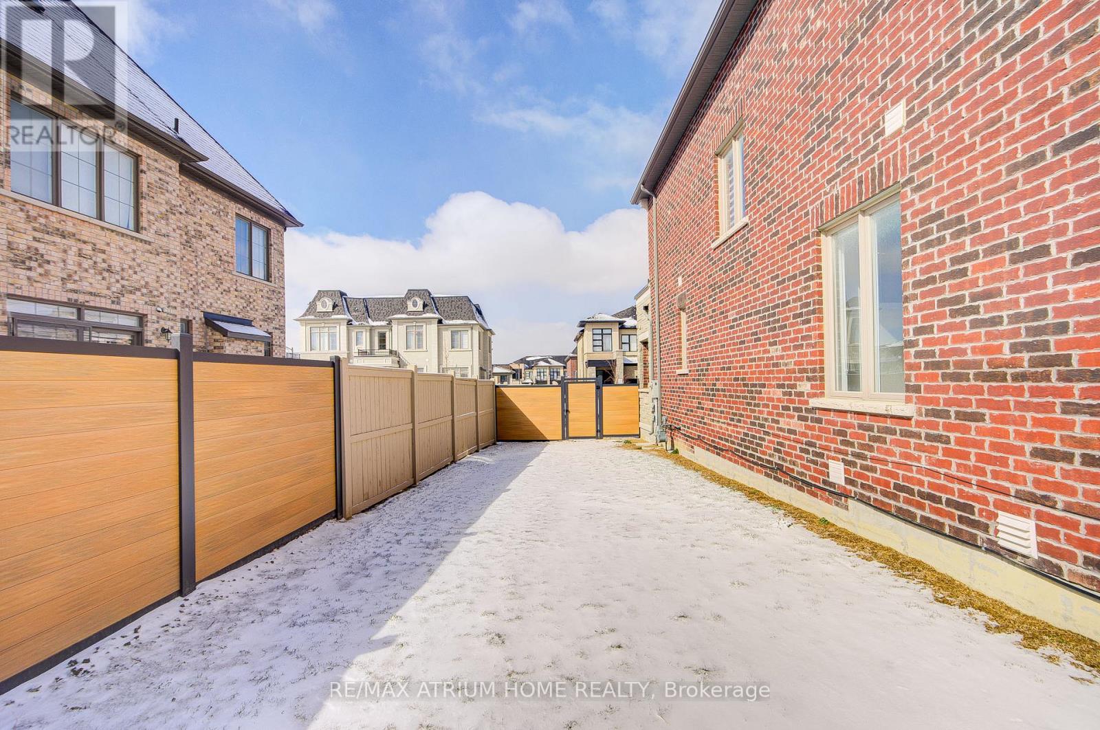 3 Jessica Antonella Street E, Markham, Ontario  L6C 3J6 - Photo 45 - N12974450