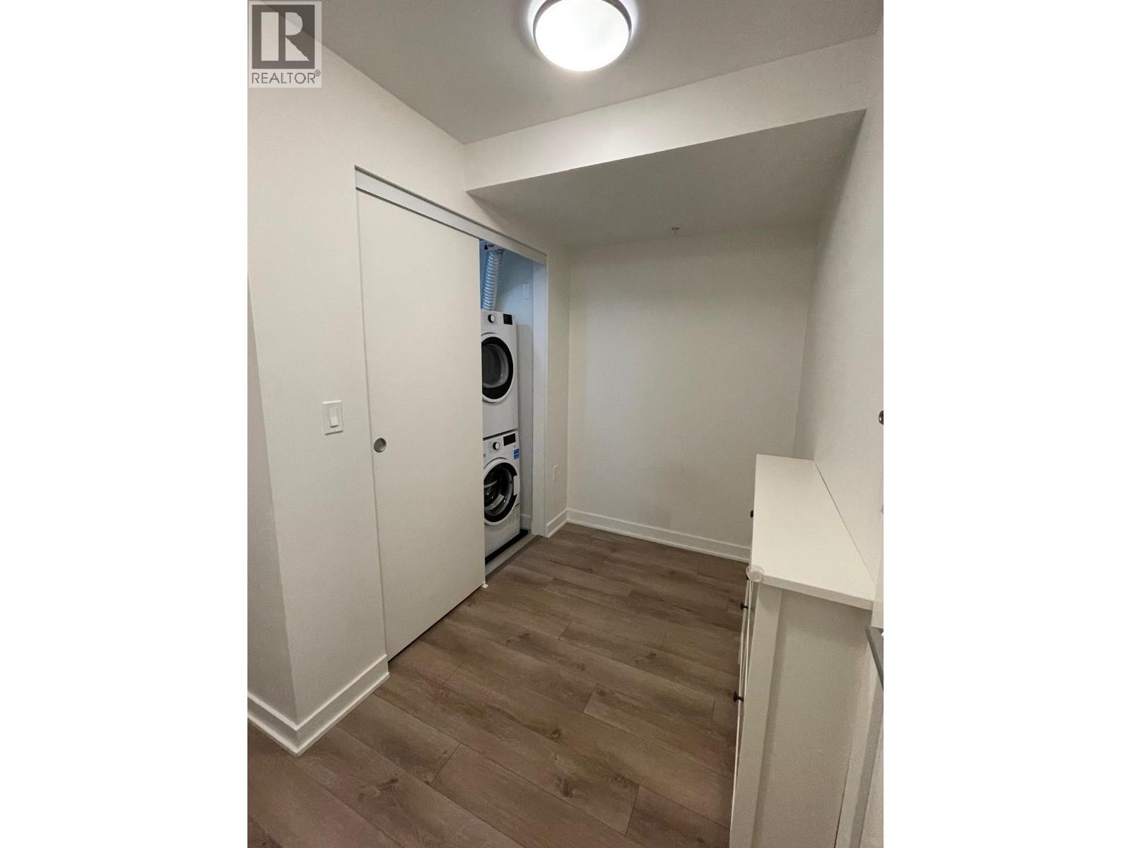 207 8940 University Crescent, Burnaby, British Columbia  V5A 0E7 - Photo 2 - R3109089