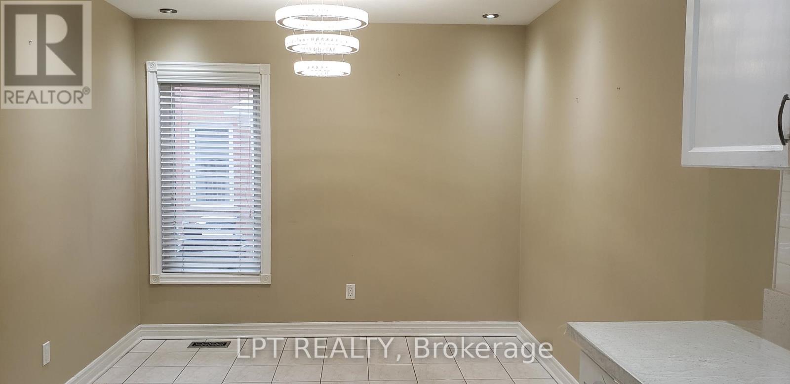 81 Shady Pine Circle, Brampton, Ontario  L6R 1K3 - Photo 13 - W12974412