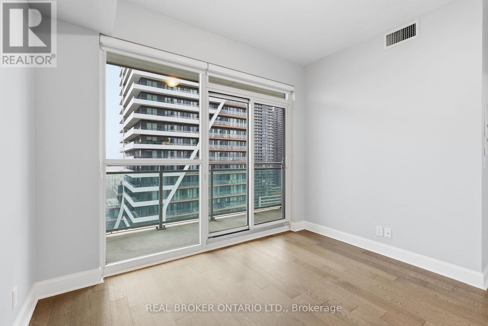 1801 - 33 Shore Breeze Drive, Toronto, Ontario  M8V 0G1 - Photo 13 - W12974422