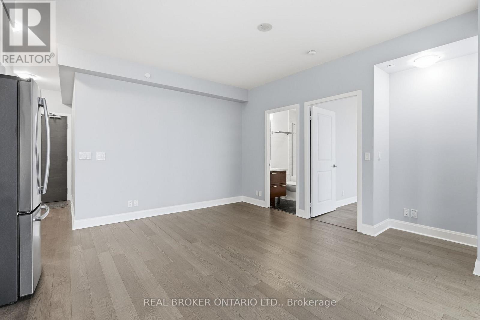 1801 - 33 Shore Breeze Drive, Toronto, Ontario  M8V 0G1 - Photo 4 - W12974422