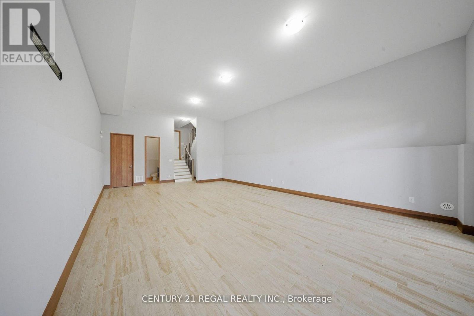 28a Twenty First Street, Toronto (Long Branch), Ontario  M8V 3L7 - Photo 33 - W12974440