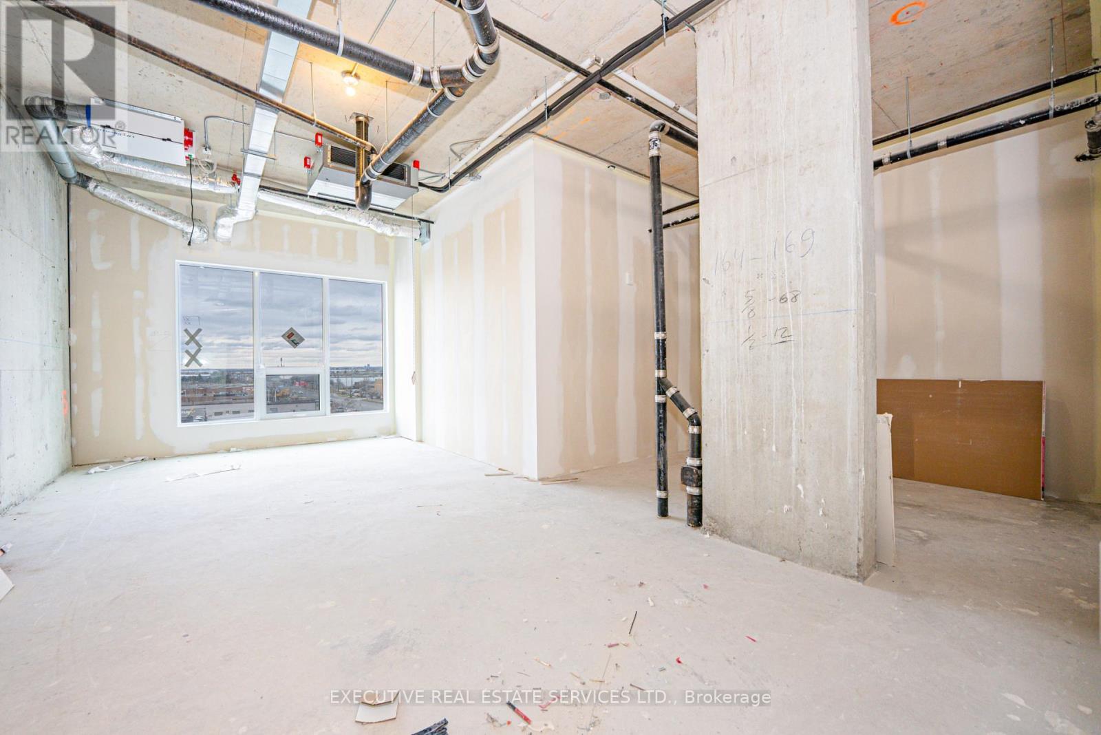 405 - 996 Martin Grove Road, Toronto, Ontario  M9W 4V8 - Photo 12 - W12974456