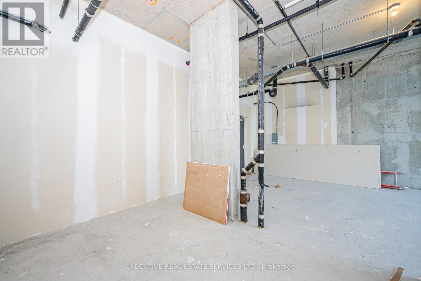 405 - 996 Martin Grove Road, Toronto, Ontario  M9W 4V8 - Photo 18 - W12974456