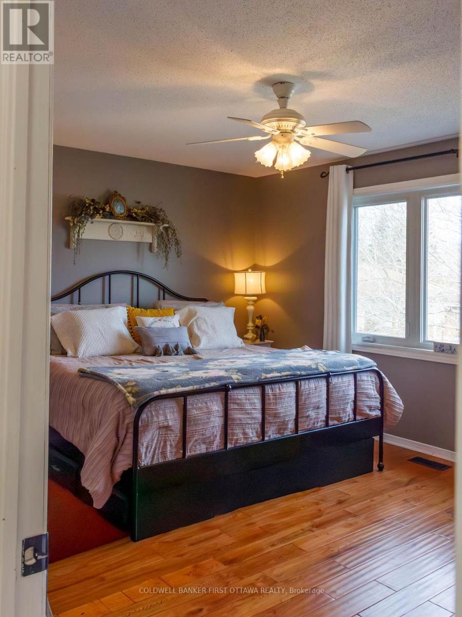 32 James Lewis Avenue, Ottawa, Ontario  K2S 1K5 - Photo 19 - X12956766