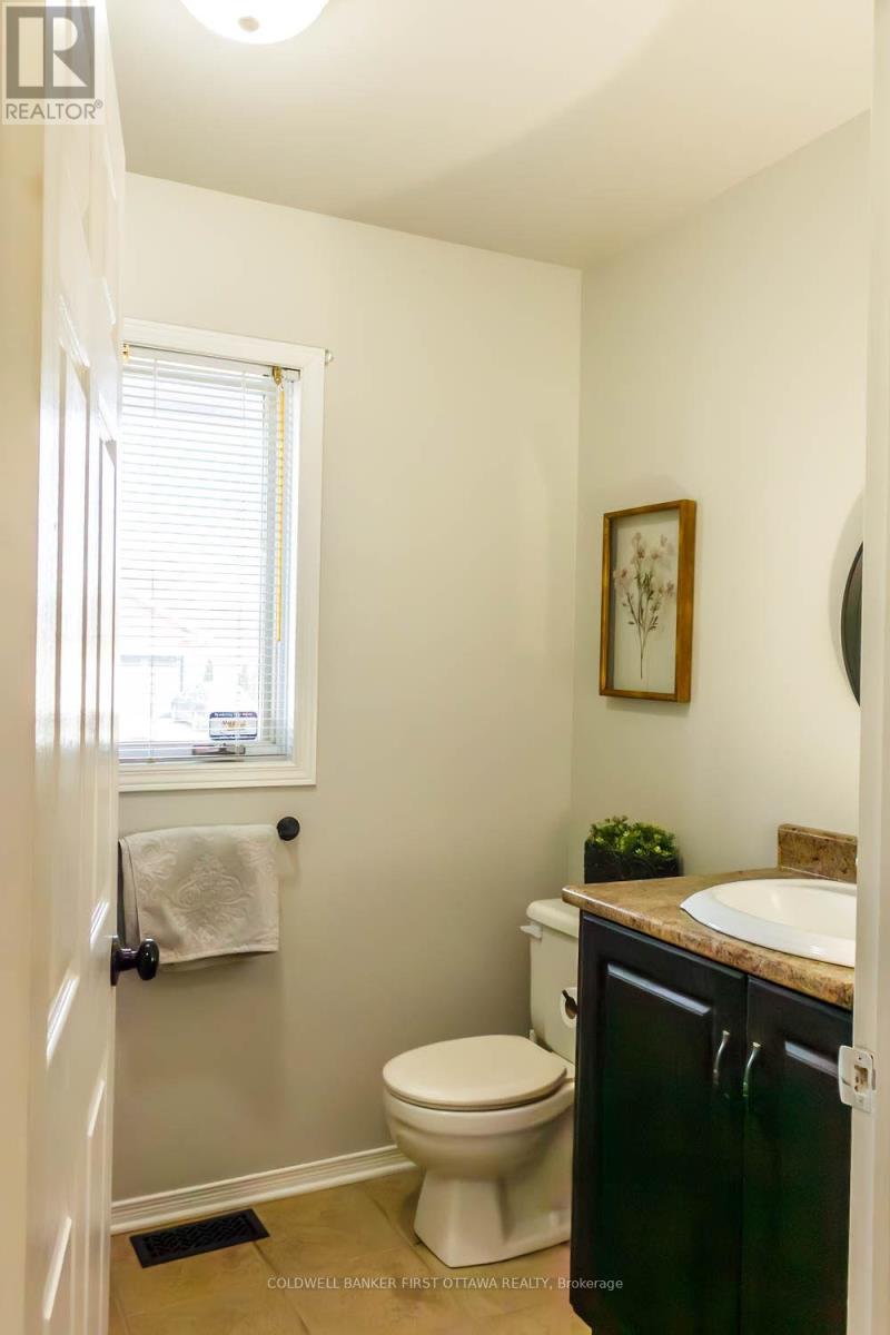 32 James Lewis Avenue, Ottawa, Ontario  K2S 1K5 - Photo 7 - X12956766