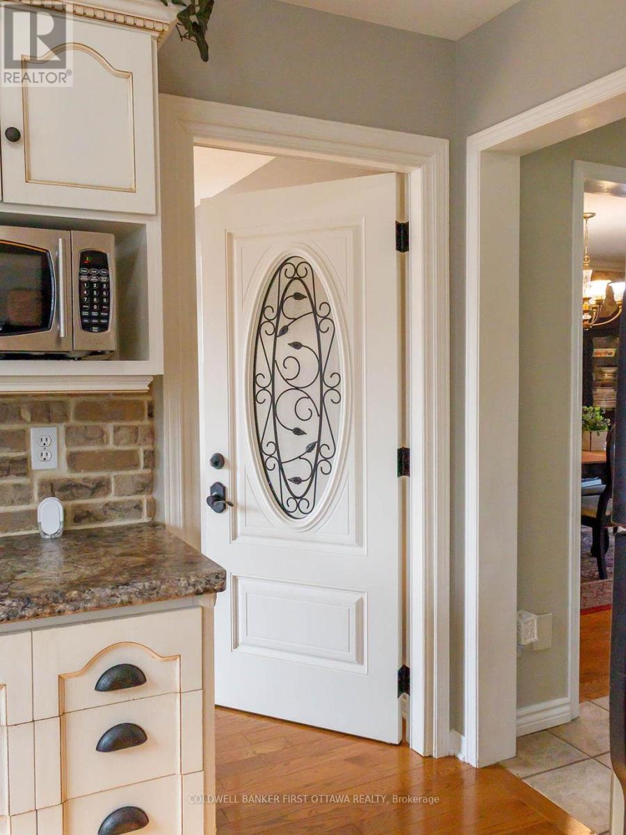 32 James Lewis Avenue, Ottawa, Ontario  K2S 1K5 - Photo 14 - X12956766