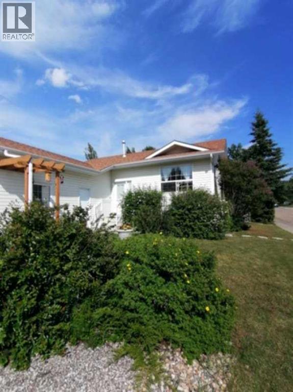 72 Owens Close, Red Deer, Alberta  T4N 6Y2 - Photo 2 - A2294955