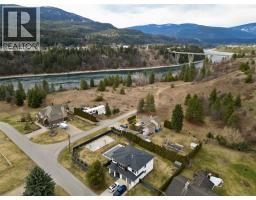 1040 Wild Orchard Lane, Castlegar, British Columbia
