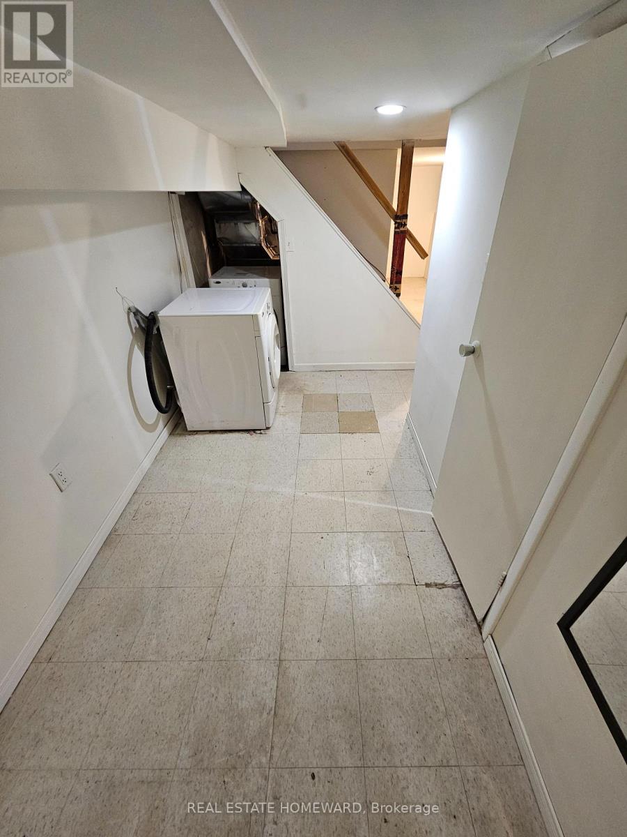 1188 Ossington Avenue, Toronto, Ontario  M6G 3W1 - Photo 39 - C12971020