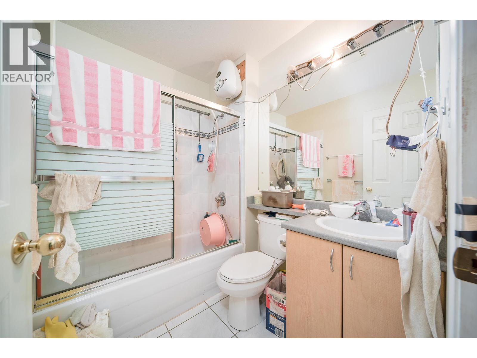 Listing Picture 18 of 20 : 416 2238 KINGSWAY, Vancouver / 溫哥華 - 魯藝地產 Yvonne Lu Group - MLS Medallion Club Member