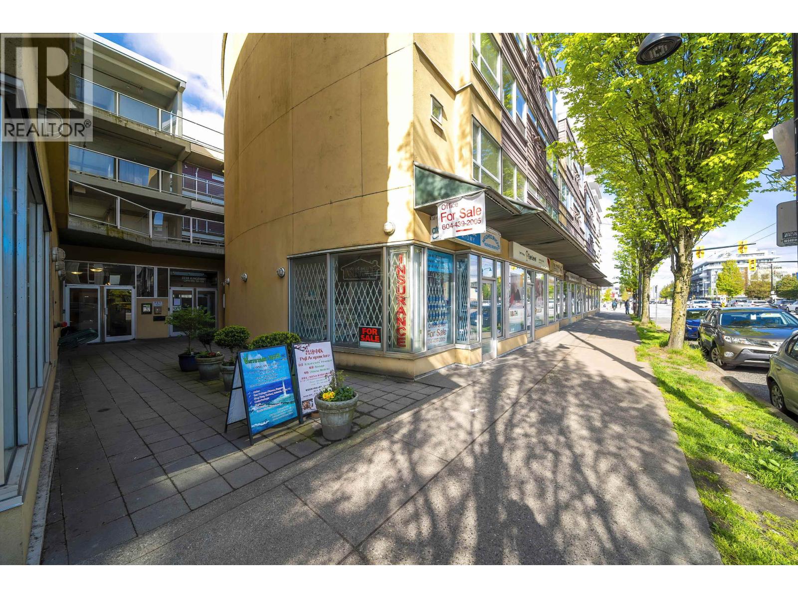 Listing Picture 2 of 20 : 416 2238 KINGSWAY, Vancouver / 溫哥華 - 魯藝地產 Yvonne Lu Group - MLS Medallion Club Member