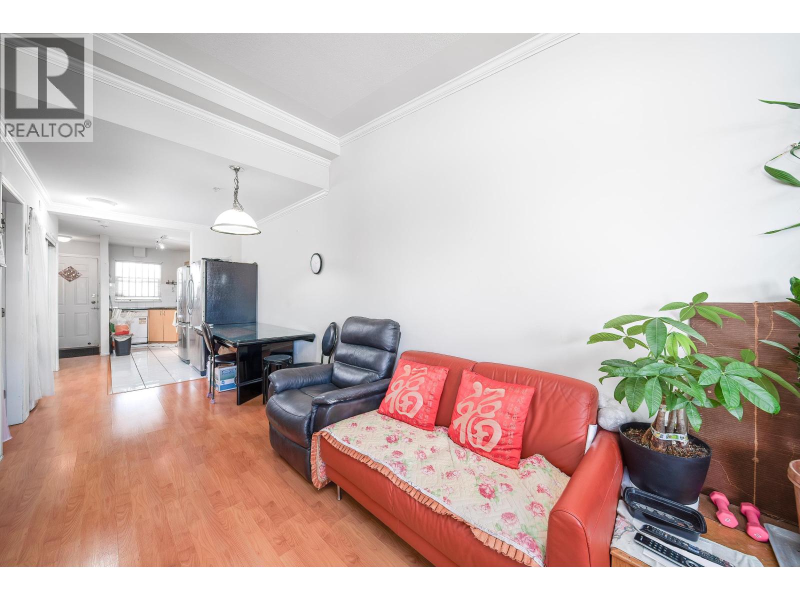Listing Picture 11 of 20 : 416 2238 KINGSWAY, Vancouver / 溫哥華 - 魯藝地產 Yvonne Lu Group - MLS Medallion Club Member