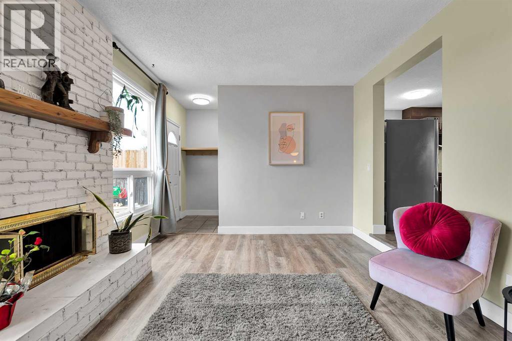 44 Strathclair Rise SW, Calgary, Alberta  T3H 1G4 - Photo 11 - A2300232