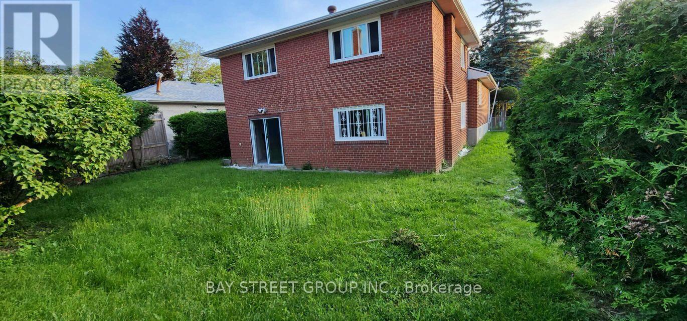 Room1 - 45 Pineway Boulevard, Toronto, Ontario  M2H 1A5 - Photo 9 - C12974472