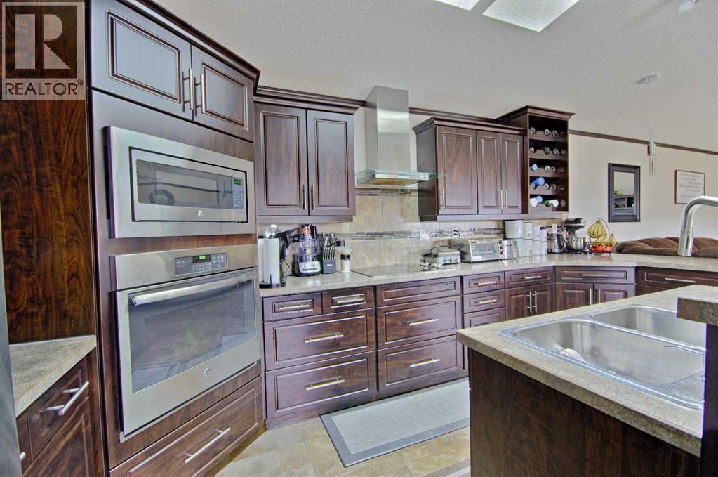 436 Melba Ave, Enchant, Alberta  T0K 0V0 - Photo 10 - A2299887