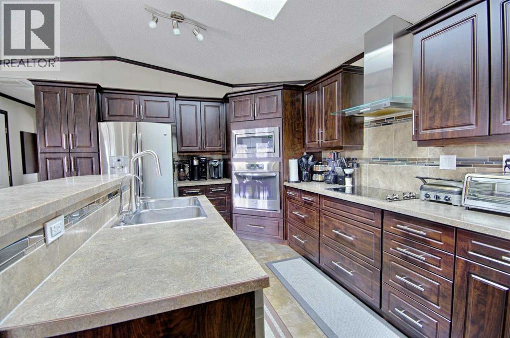 436 Melba Ave, Enchant, Alberta  T0K 0V0 - Photo 9 - A2299887