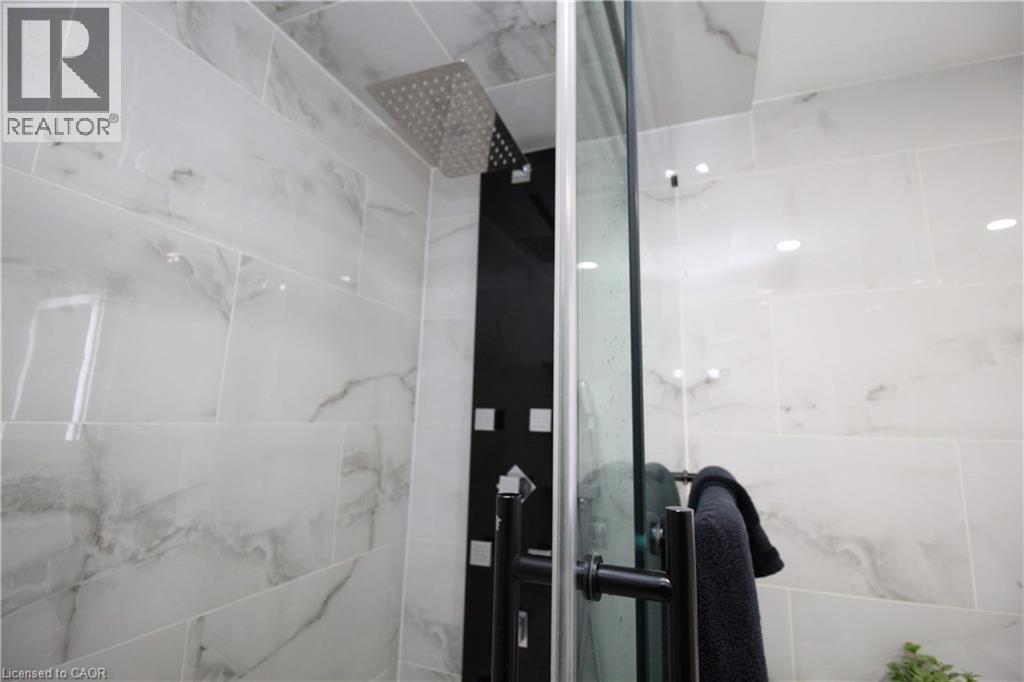 90 Ling Road Unit# 904, Scarborough, Ontario  M1E 4Y3 - Photo 15 - 40819019