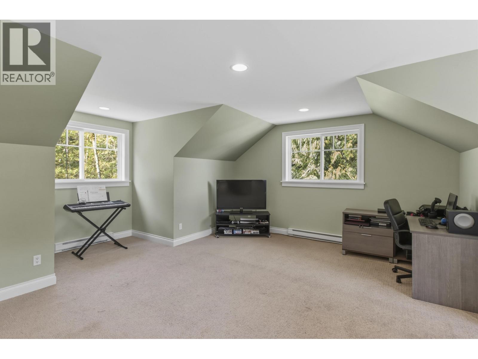 38645 Westway Avenue, Squamish, British Columbia  V8B 0W1 - Photo 24 - R3108357