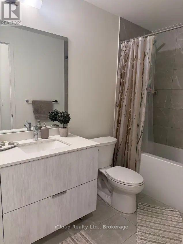 934 - 2 David Eyer Road, Richmond Hill, Ontario  L4S 0N6 - Photo 7 - N12971784