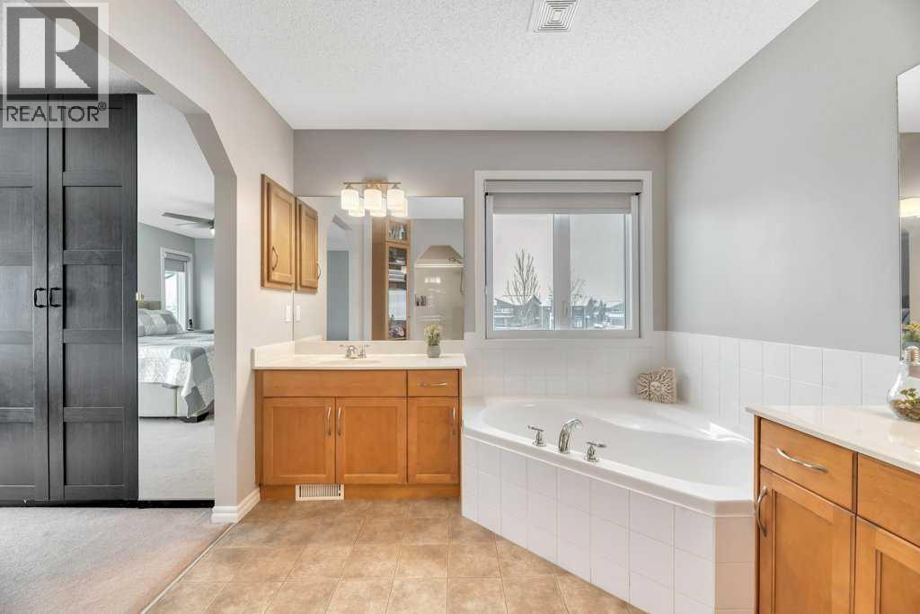 392 Rainbow Falls Way, Chestermere, Alberta  T1X 1S6 - Photo 42 - A2293151