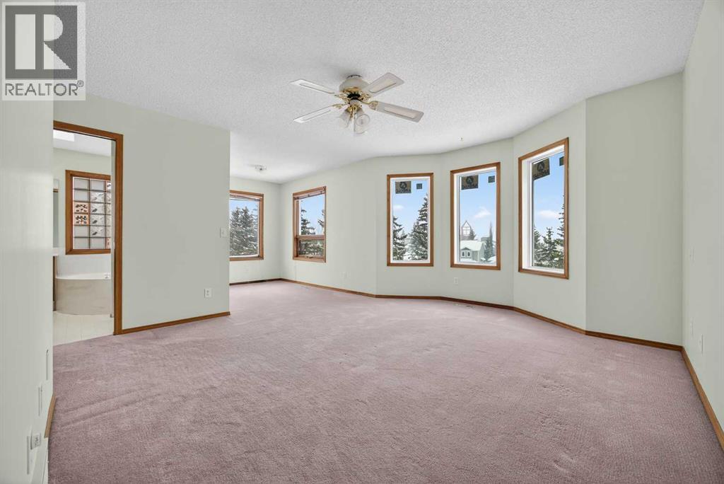 90 Hawkmount Green Nw, Calgary, Alberta  T3G 2T9 - Photo 21 - A2298757