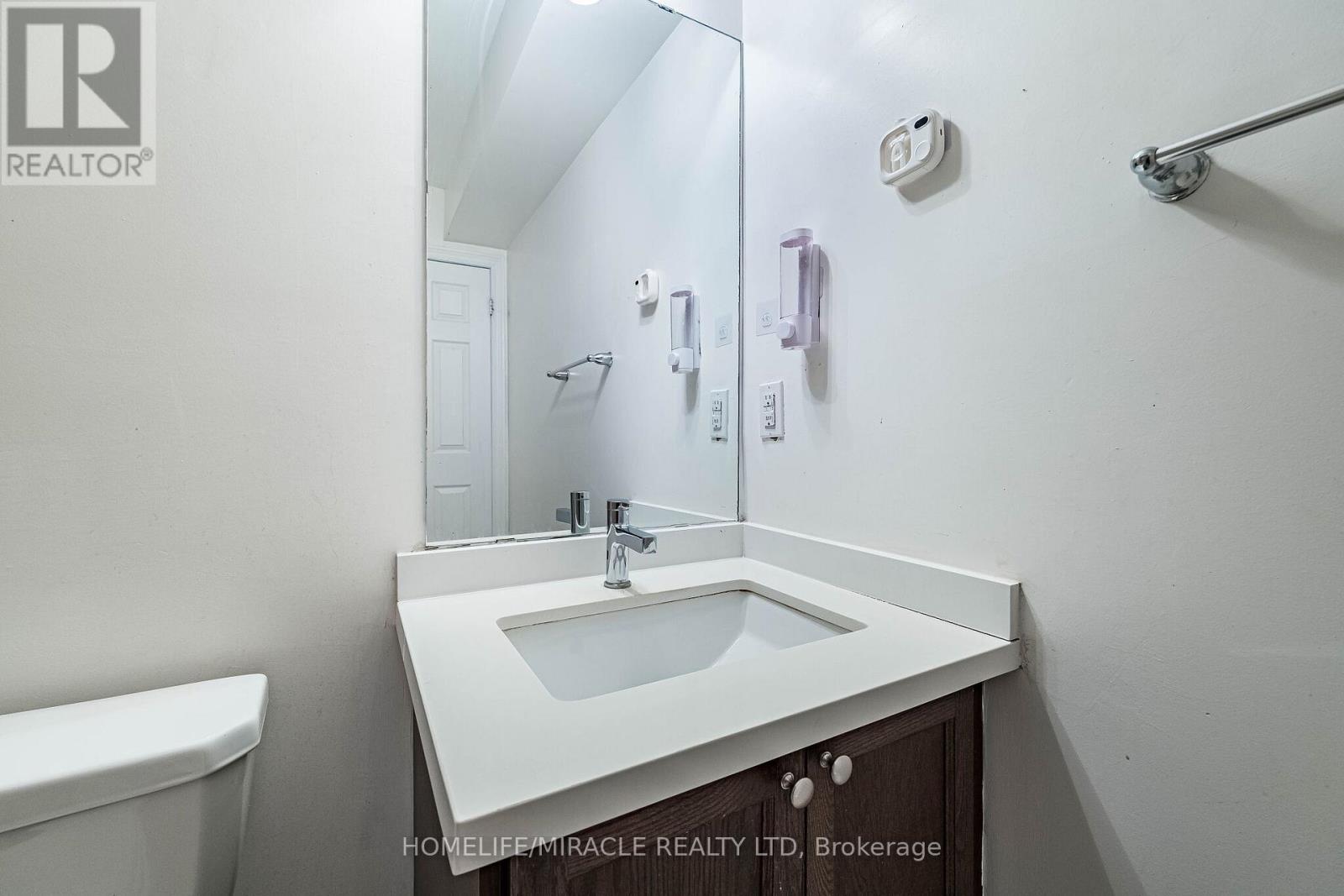 98 - 200 Veterans Drive, Brampton, Ontario L7A 4S6 - Photo 26 - W12830900