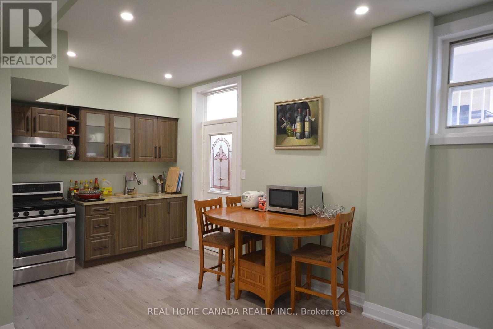 29 Ellesboro Drive, Mississauga, Ontario  L5N 1C3 - Photo 49 - W12933694