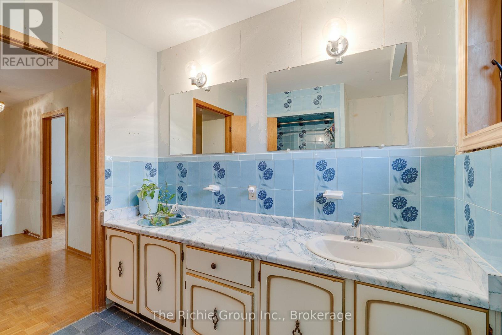 9 Mill View Court, Caledon, Ontario  L7K 2N4 - Photo 16 - W12972500