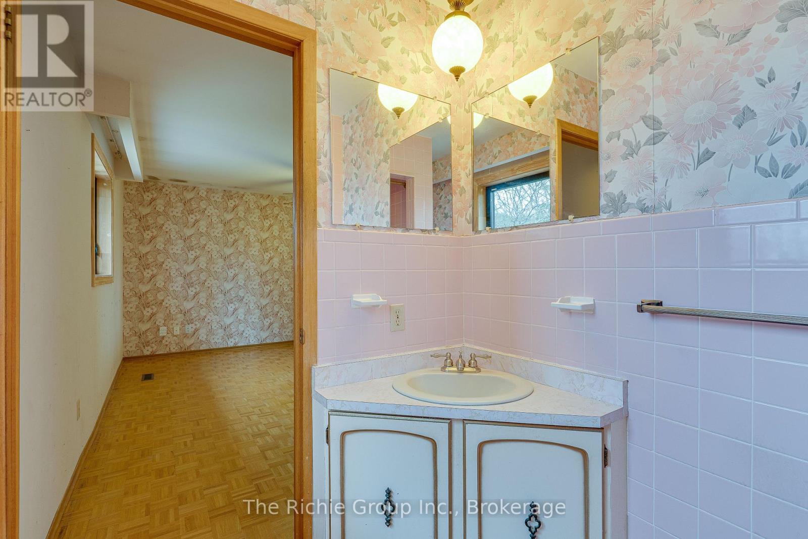 9 Mill View Court, Caledon, Ontario  L7K 2N4 - Photo 13 - W12972500