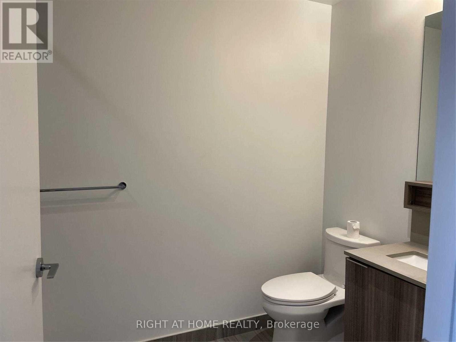 1001 - 898 Portage Parkway, Vaughan, Ontario L4K 0J6 - Photo 11 - N12974466