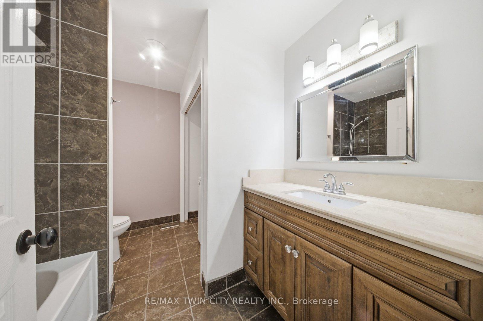 10 Clara Crescent, Brantford, Ontario  N3S 7C7 - Photo 21 - X12974470