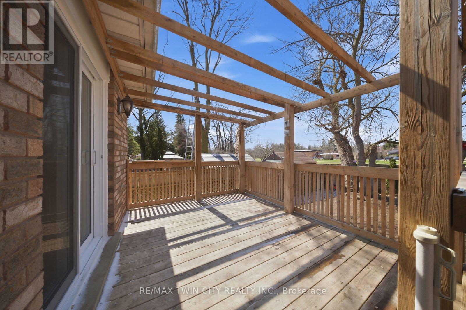 10 Clara Crescent, Brantford, Ontario  N3S 7C7 - Photo 30 - X12974470