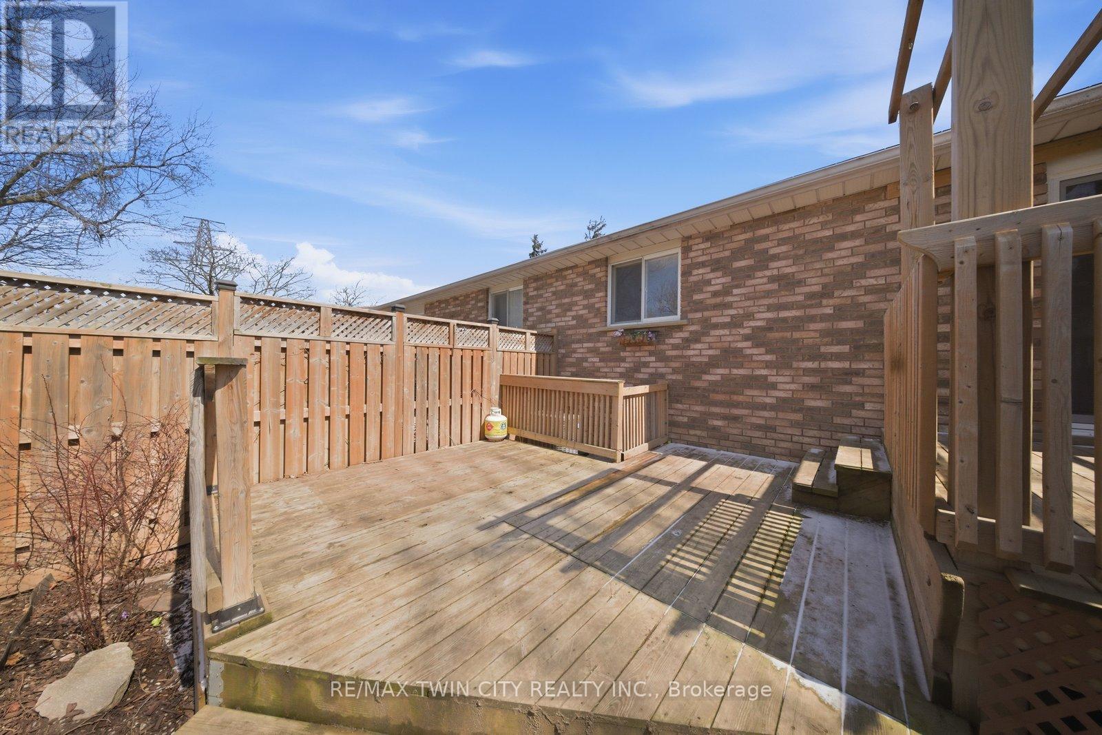 10 Clara Crescent, Brantford, Ontario  N3S 7C7 - Photo 35 - X12974470