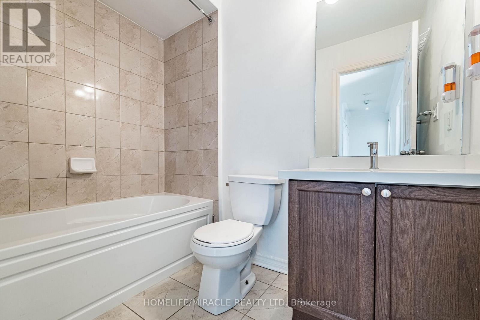 98 - 200 Veterans Drive, Brampton, Ontario  L7A 4S6 - Photo 32 - W12808636