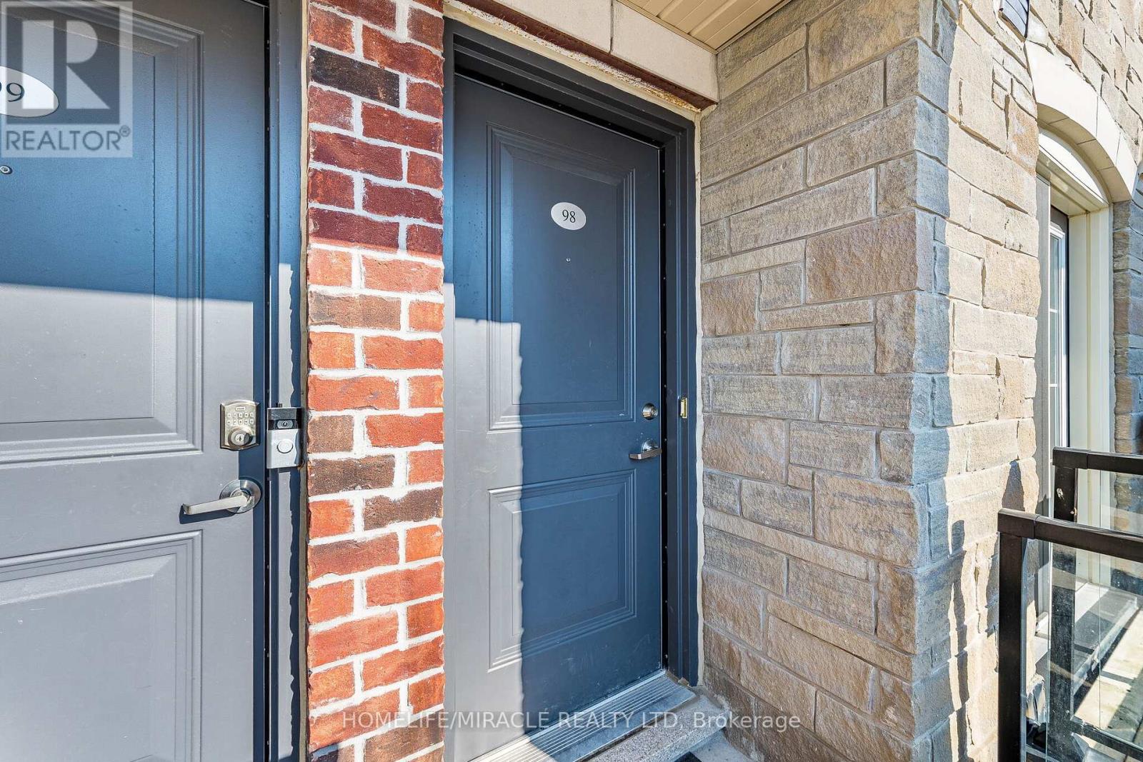 98 - 200 Veterans Drive, Brampton, Ontario  L7A 4S6 - Photo 6 - W12808636