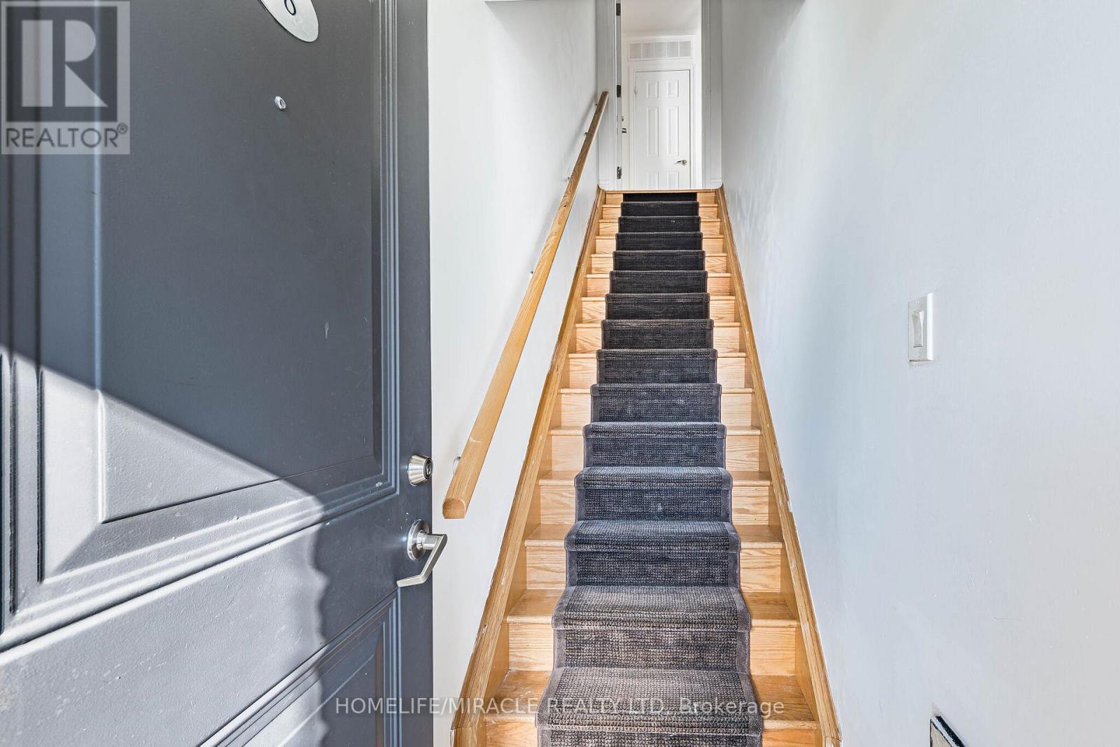 98 - 200 Veterans Drive, Brampton, Ontario  L7A 4S6 - Photo 7 - W12808636