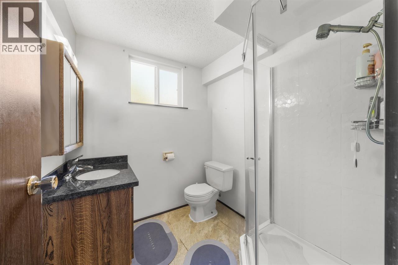 1060 Ayshire Drive, Burnaby, British Columbia  V5A 4A1 - Photo 14 - R3108355