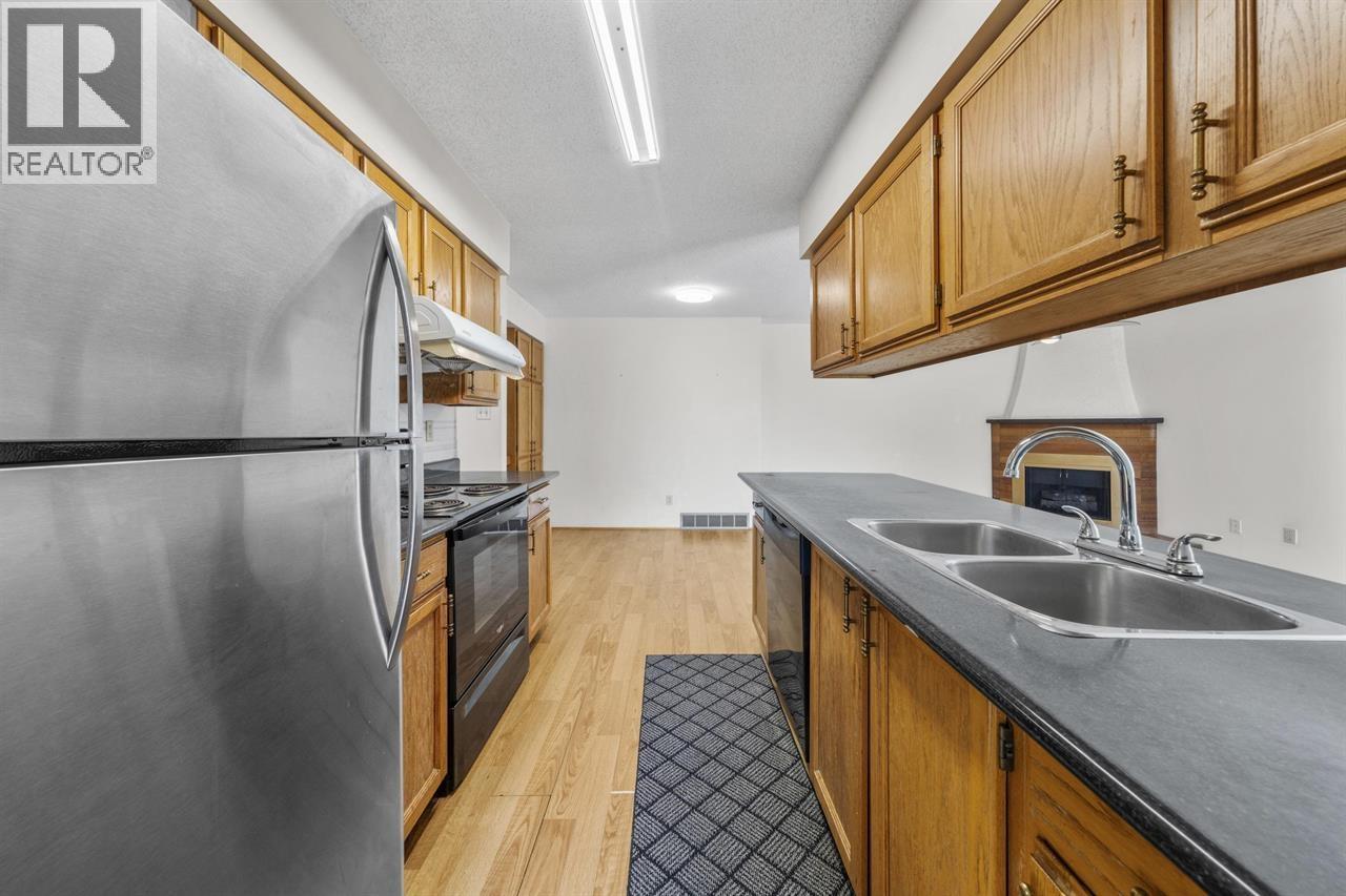 1060 Ayshire Drive, Burnaby, British Columbia  V5A 4A1 - Photo 7 - R3108355